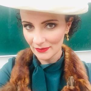 Meet your Posher, Melanie